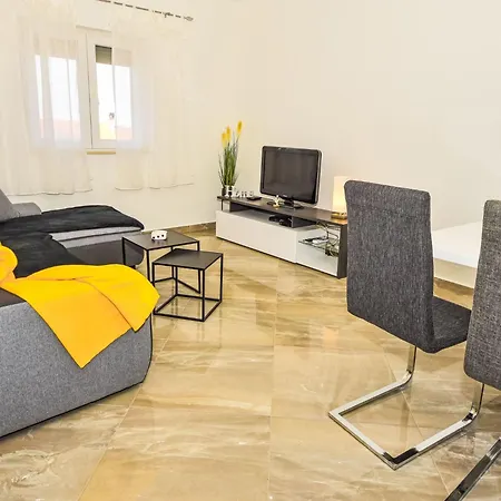 Дом отдыха Meri By Interhome Бенковац