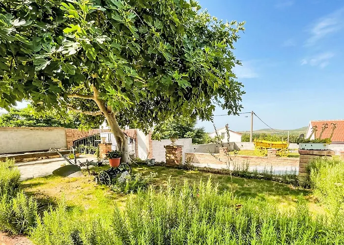 Meri By Interhome Дом отдыха Бенковац